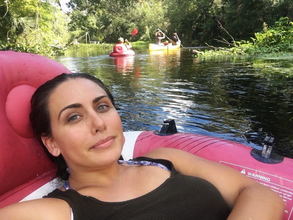 Gorgeous Brunette MILF shows her Stuff