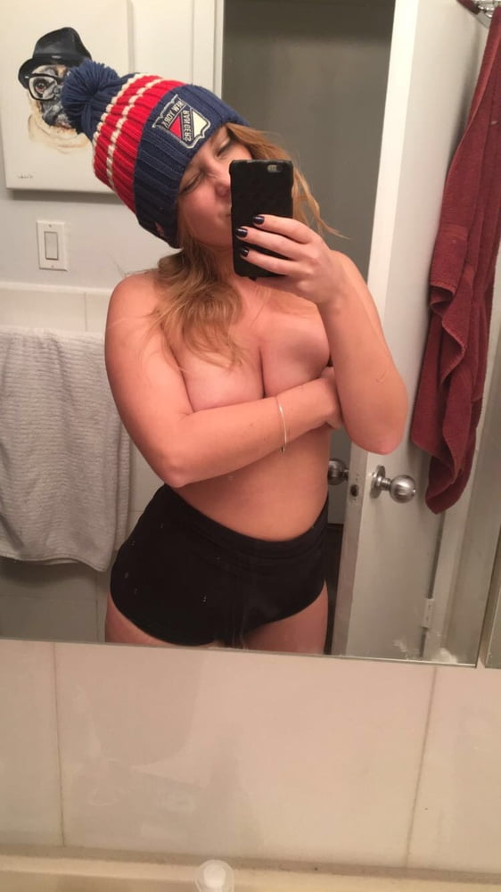 Blonde PAWG from Reddit