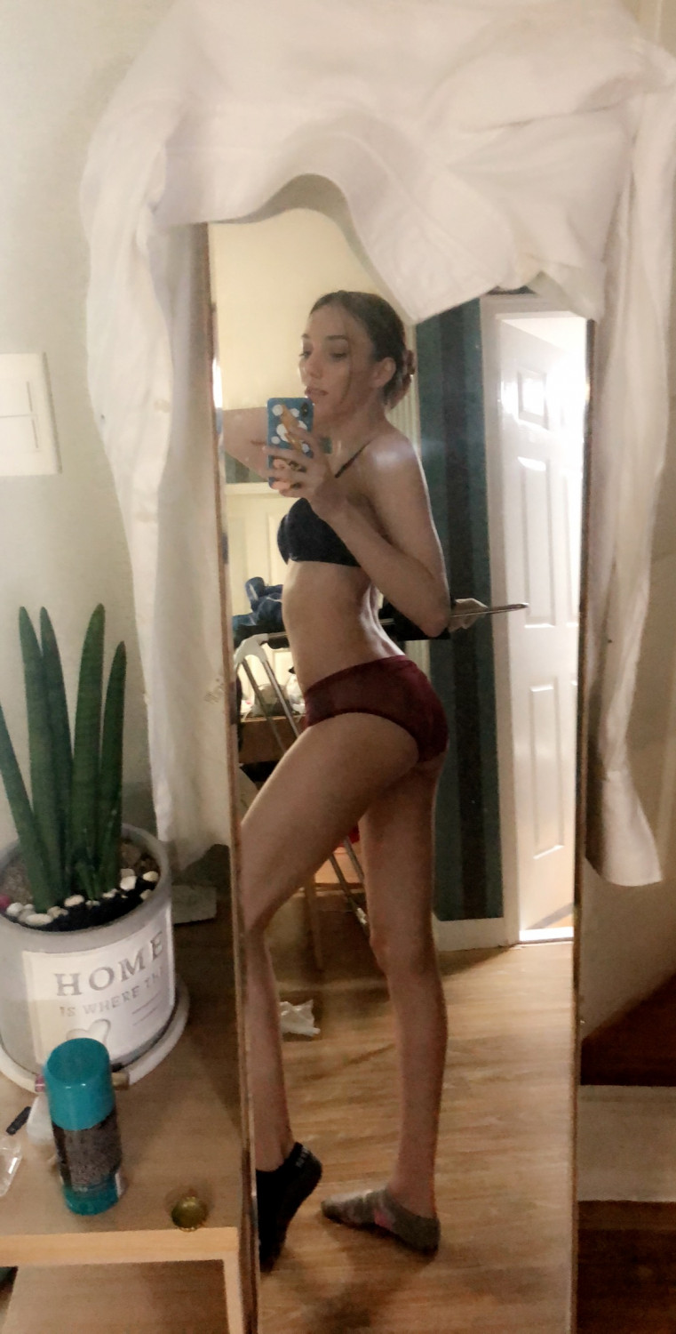 Moonstreuxx Twitch Streamer Nude