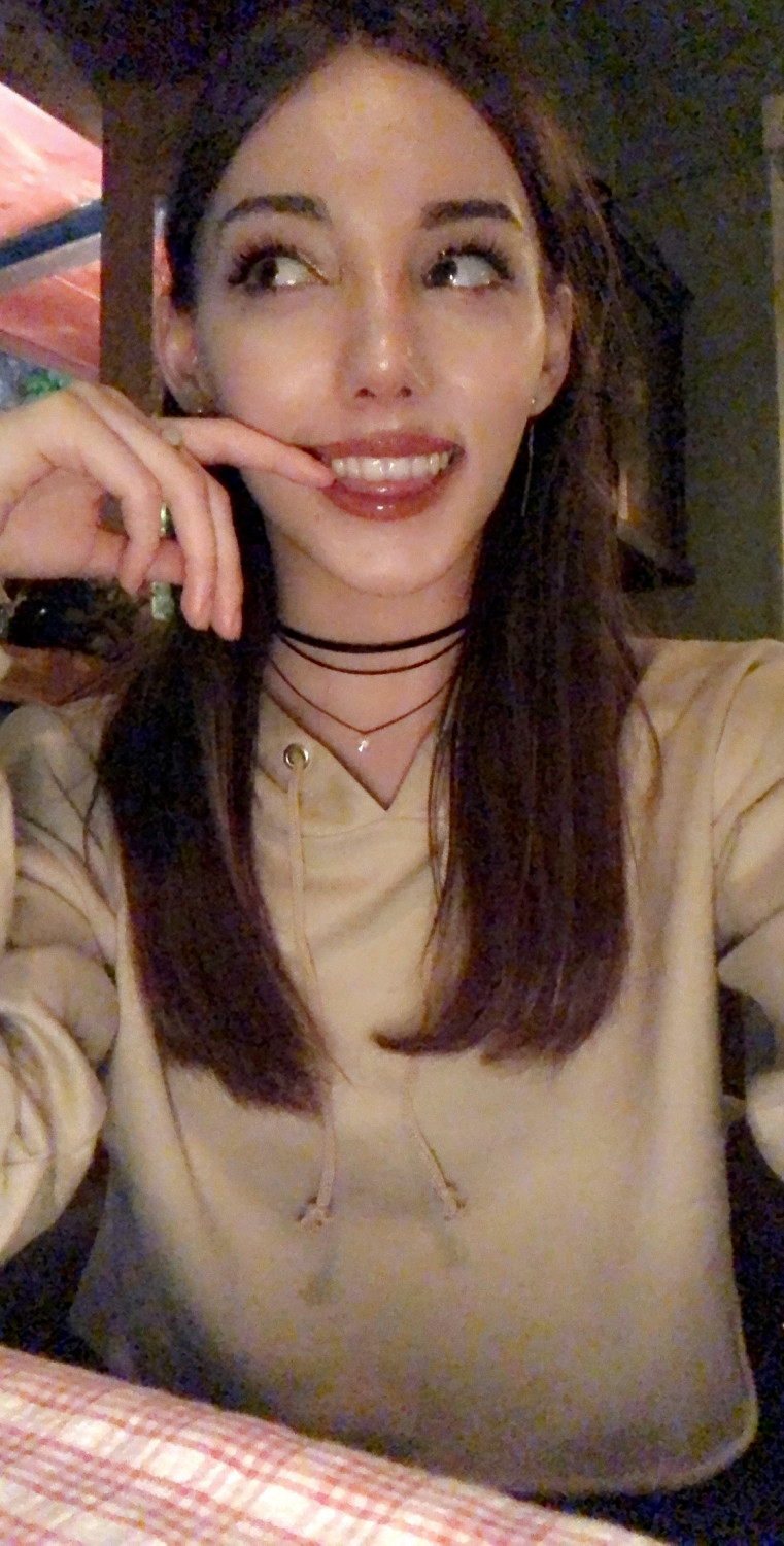 Moonstreuxx Twitch Streamer Nude