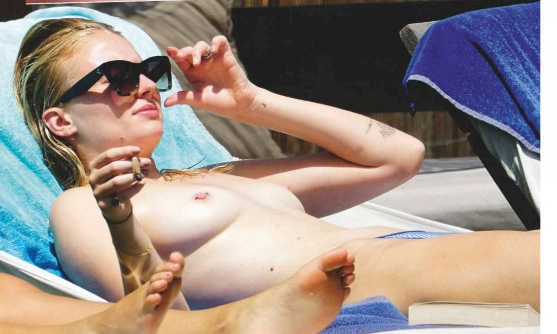 Sophie Turner Leaked Nudes
