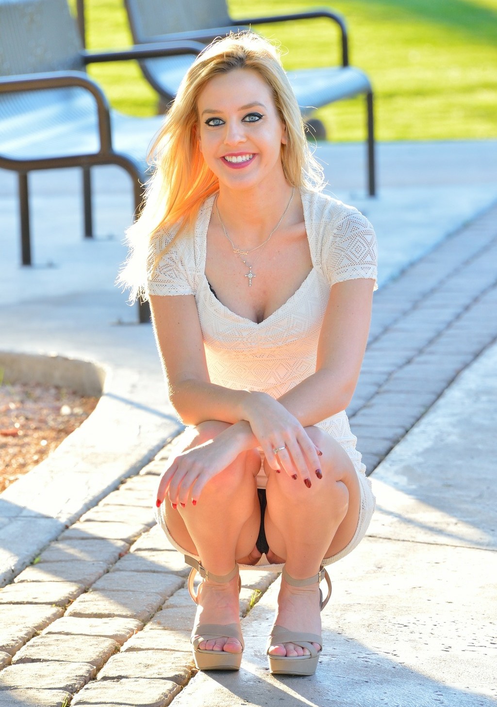 Chicks Spreading It 6