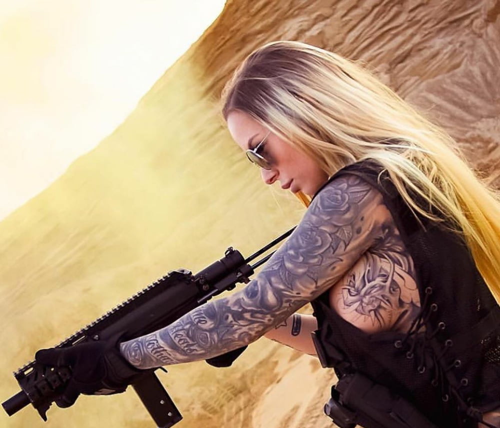 Chicks & Guns 7