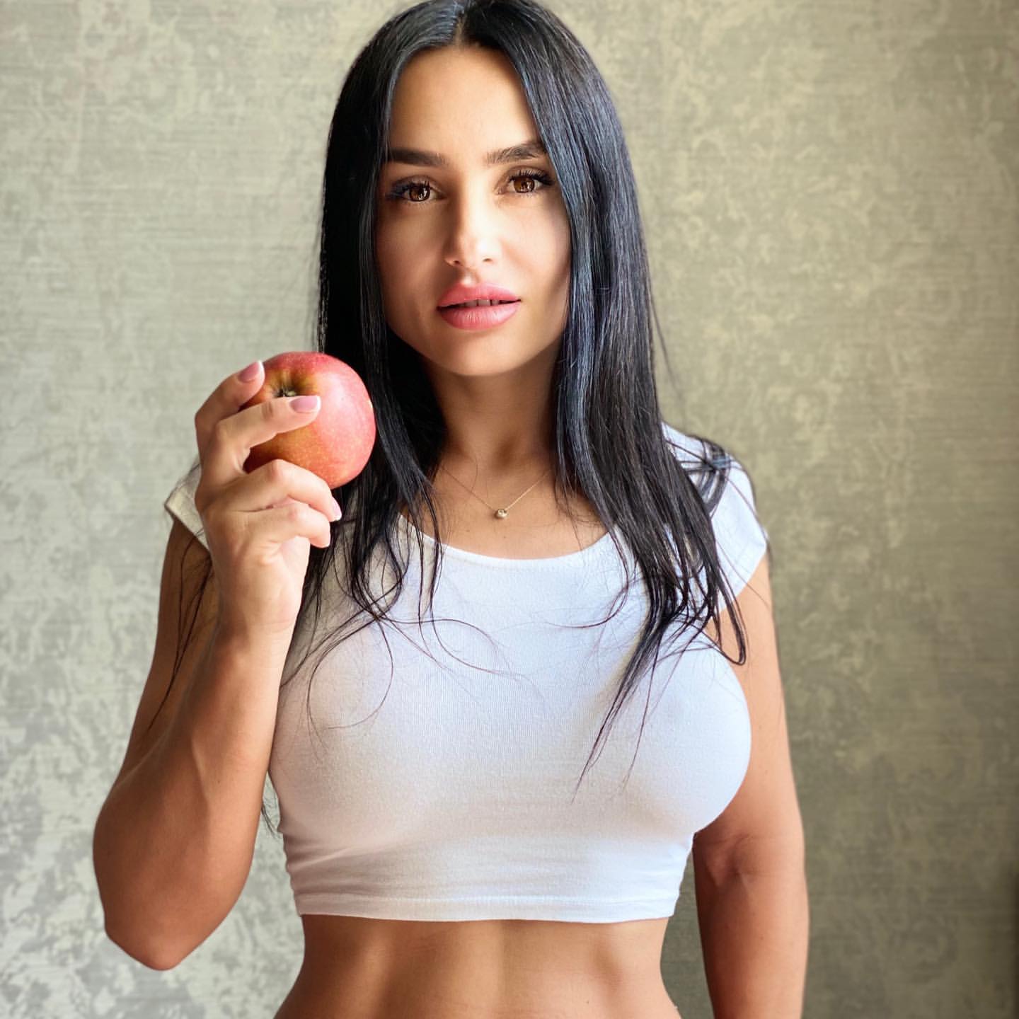 Russian onlyfans babe