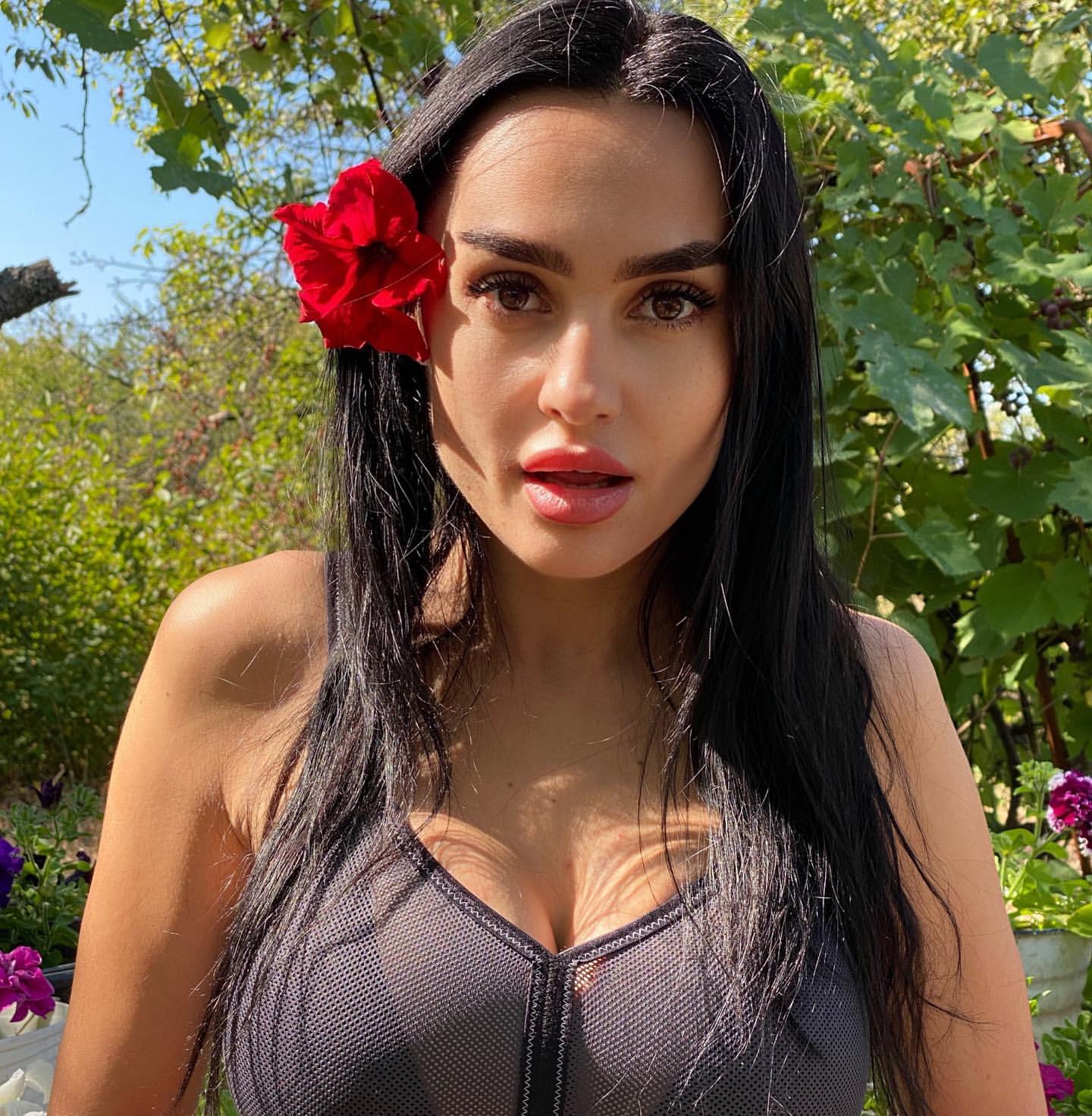 Russian onlyfans babe