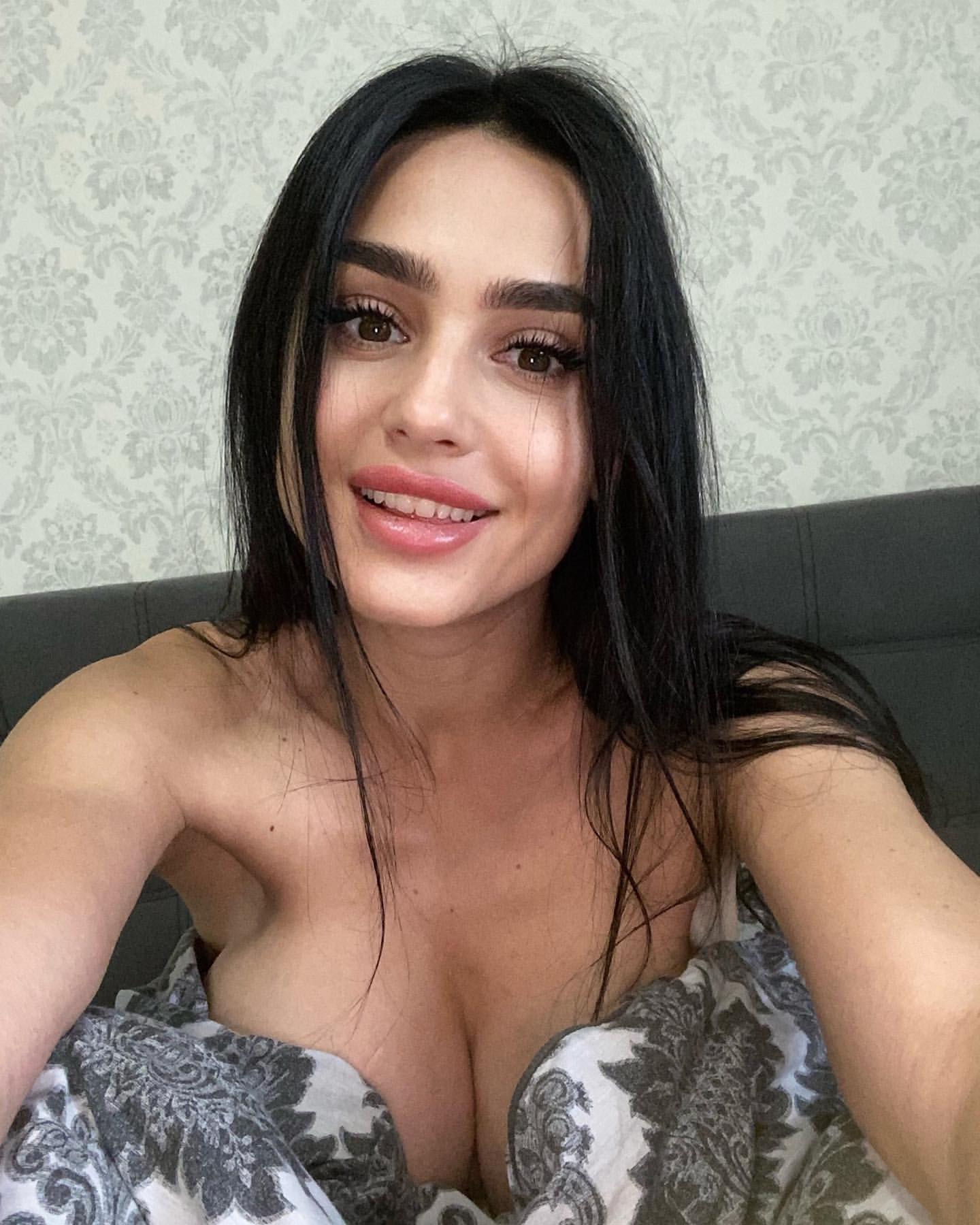 Russian onlyfans babe