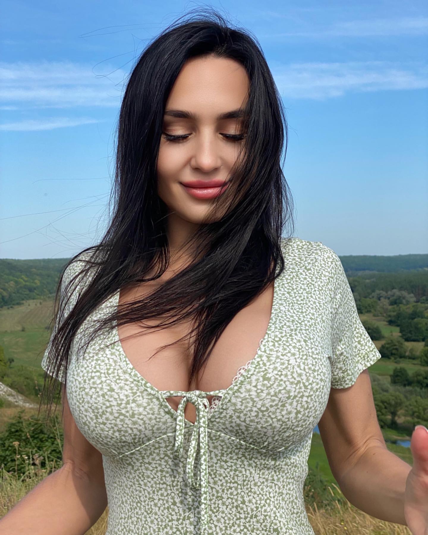 Russian onlyfans babe