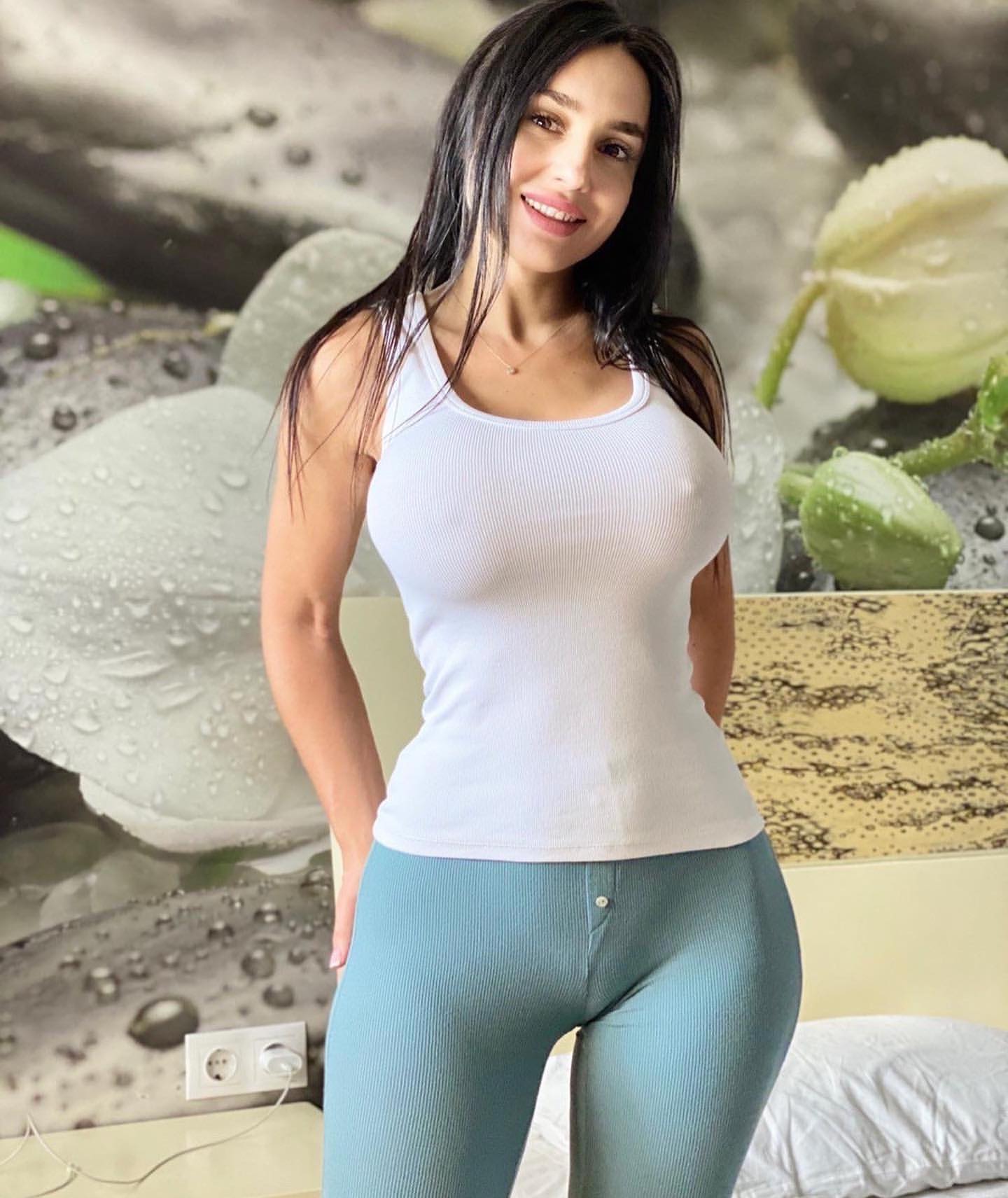 Russian onlyfans babe