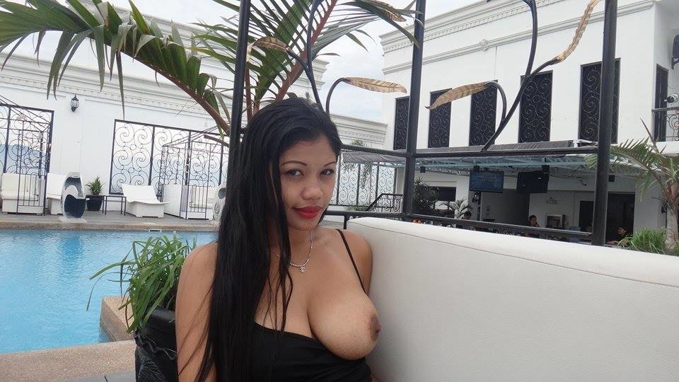 Hot Asian Big Tit Flasher