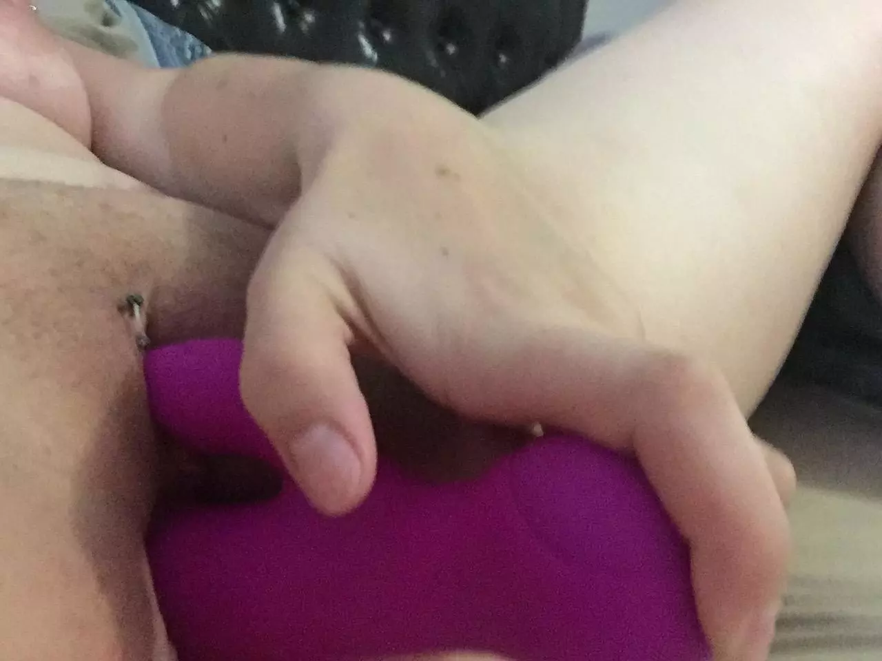 Gorgeous Busty Swingingnurse