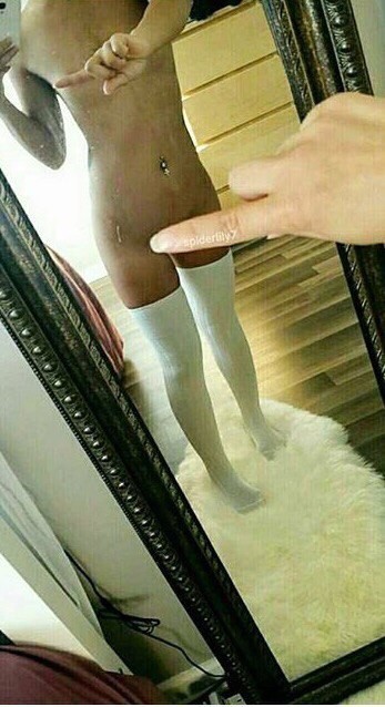 One Finger Selfie Mix