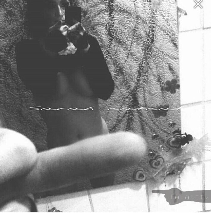 One Finger Selfie Mix