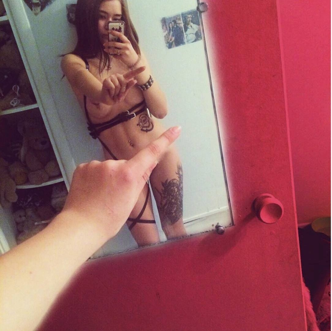 One Finger Selfie Mix