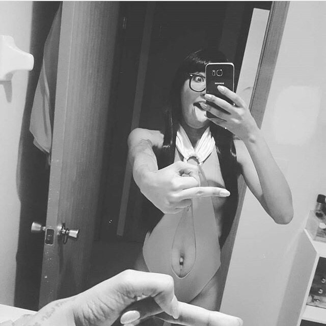 One Finger Selfie Mix