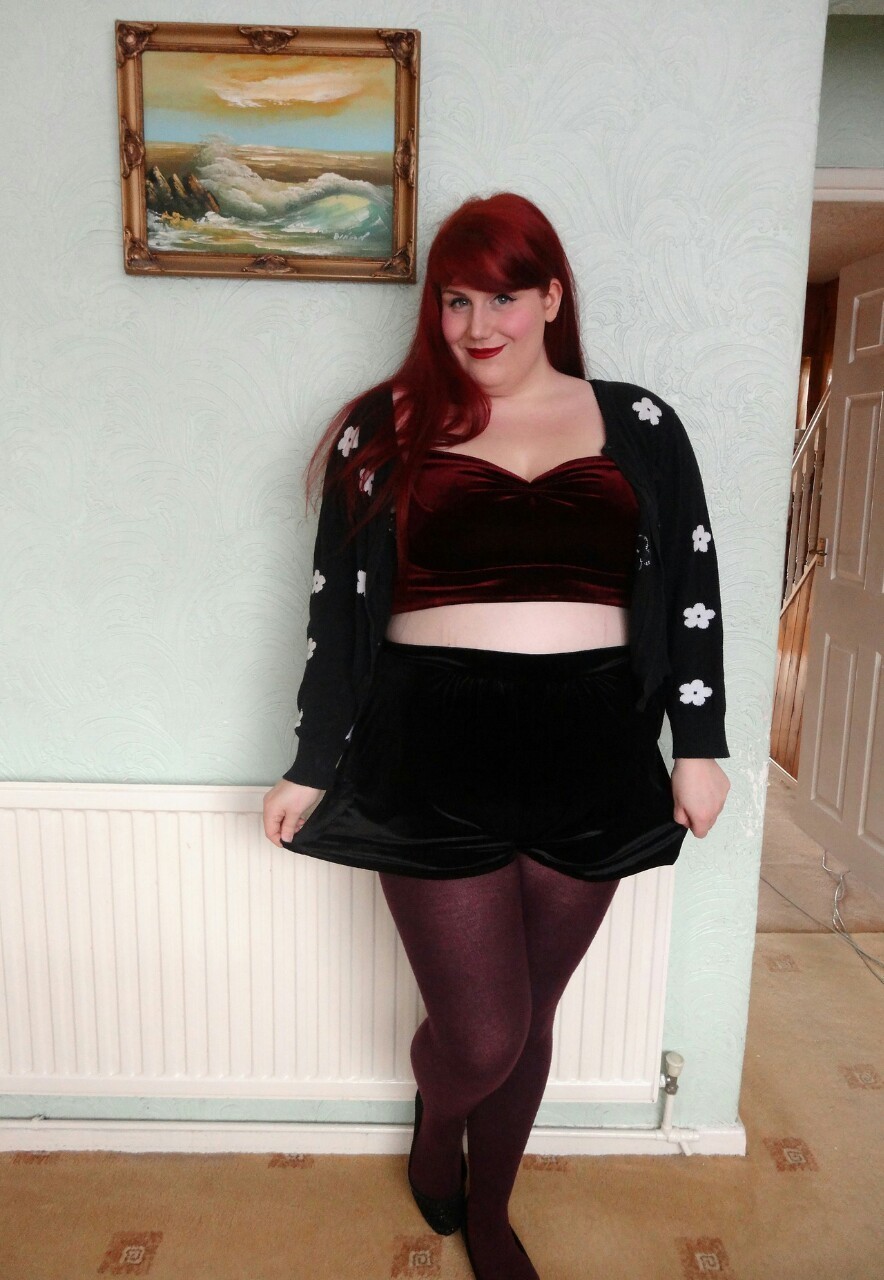 Chunky Big Belly Redhead