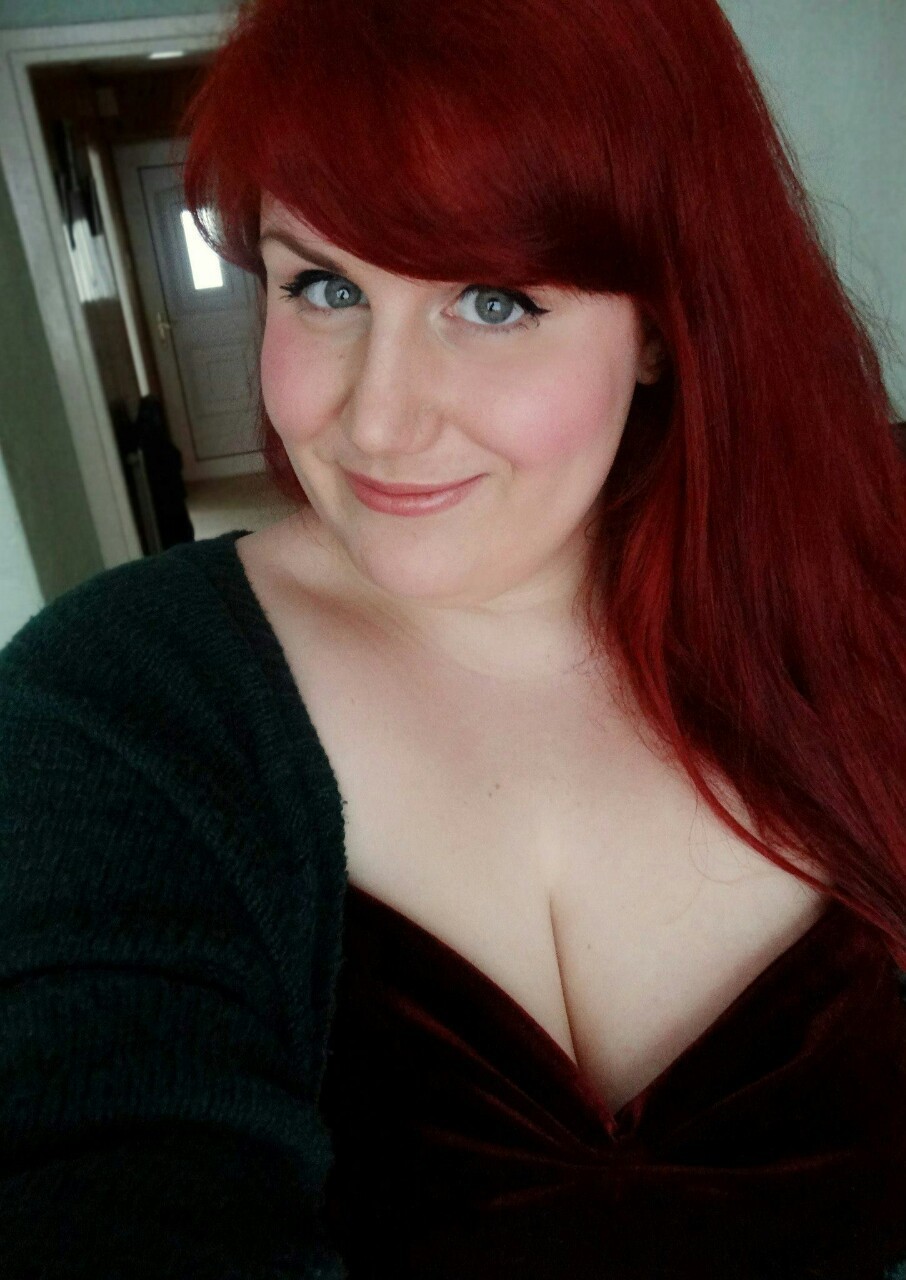 Chunky Big Belly Redhead