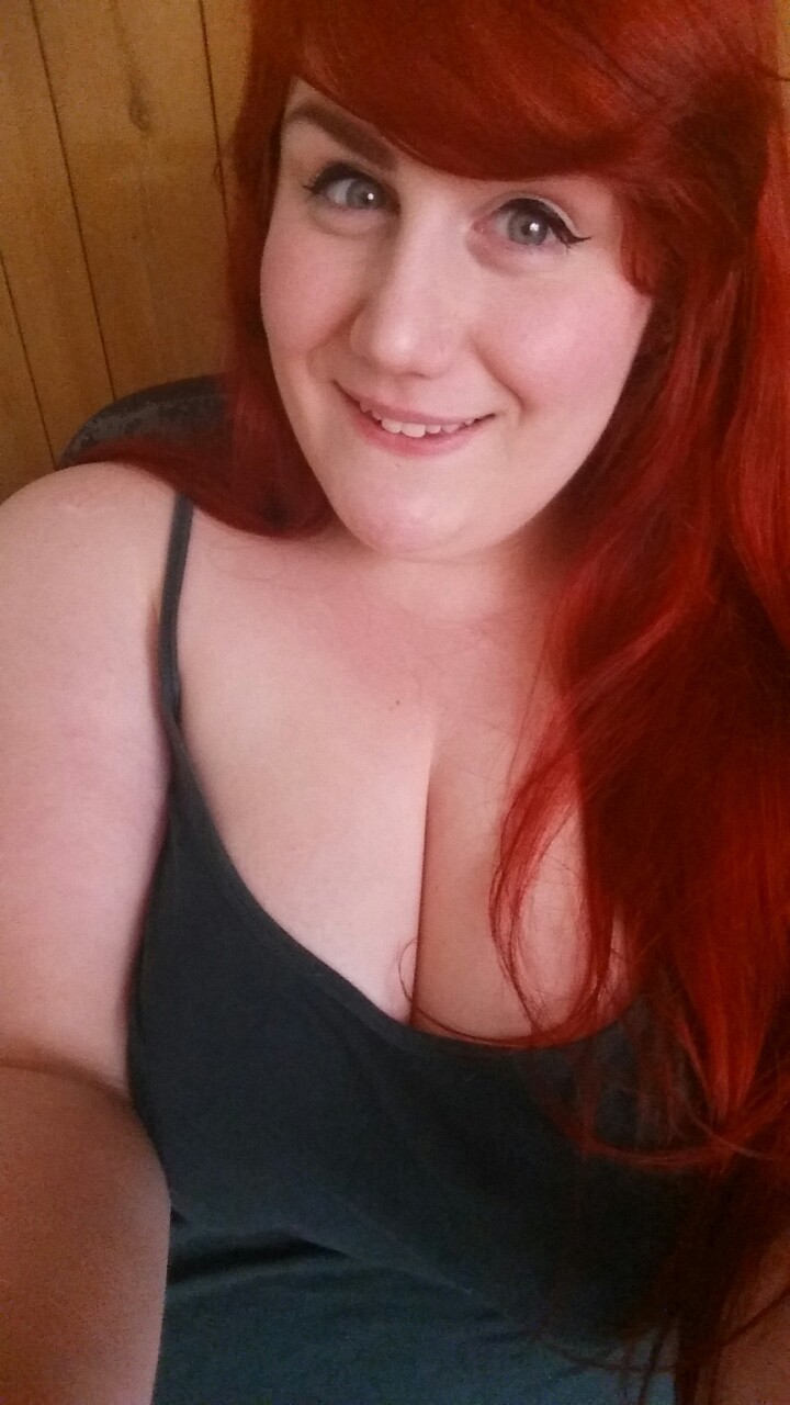 Chunky Big Belly Redhead