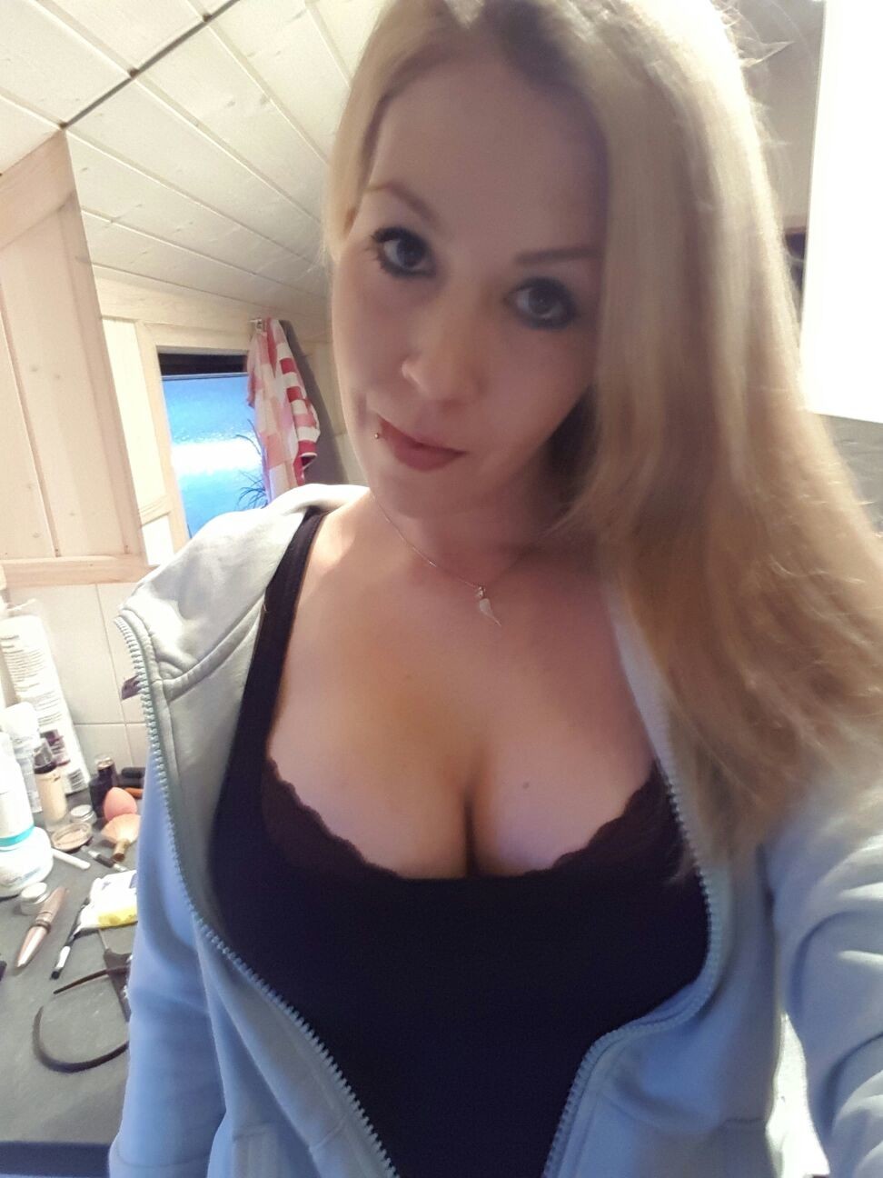 Christina Teil Sexy Blonde #1