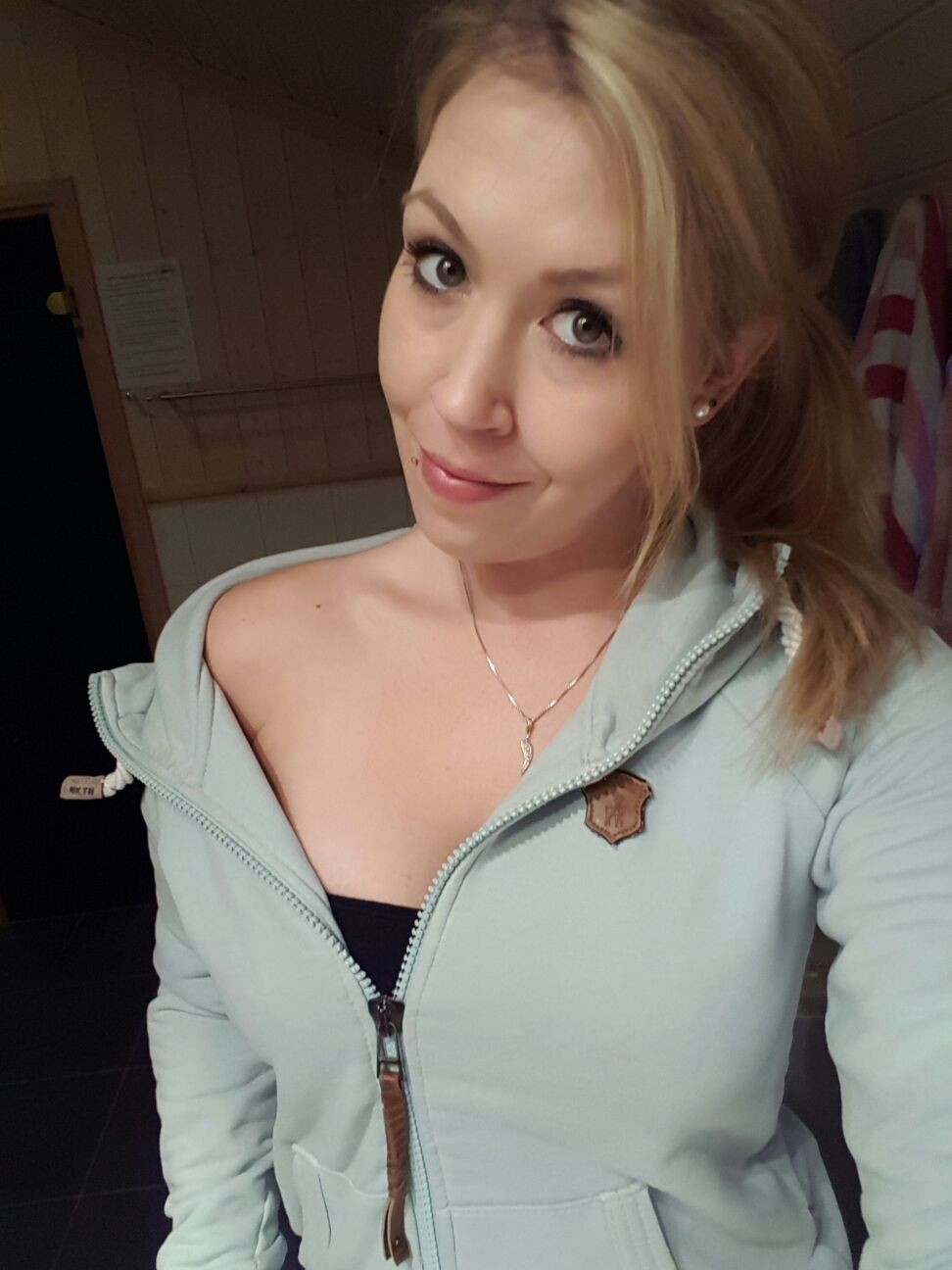 Christina Teil Sexy Blonde #1