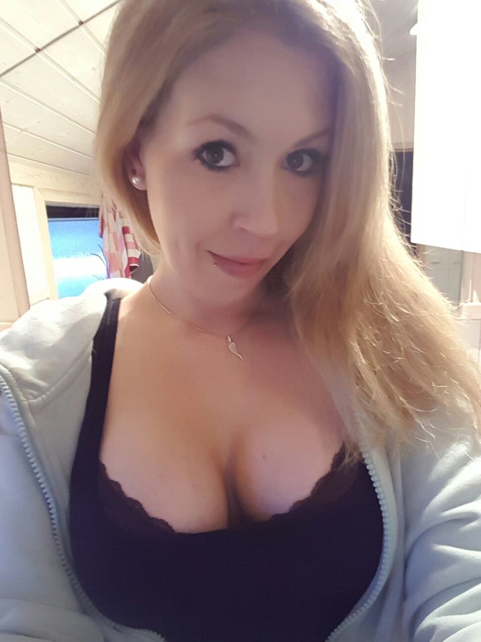 Christina Teil Sexy Blonde #1