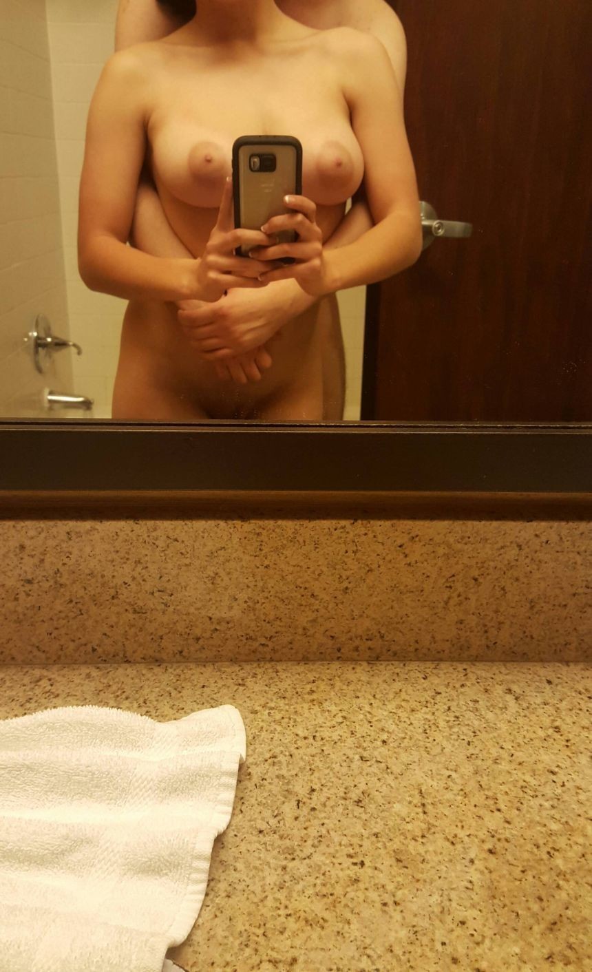 Sexy Army Chick In Barracks