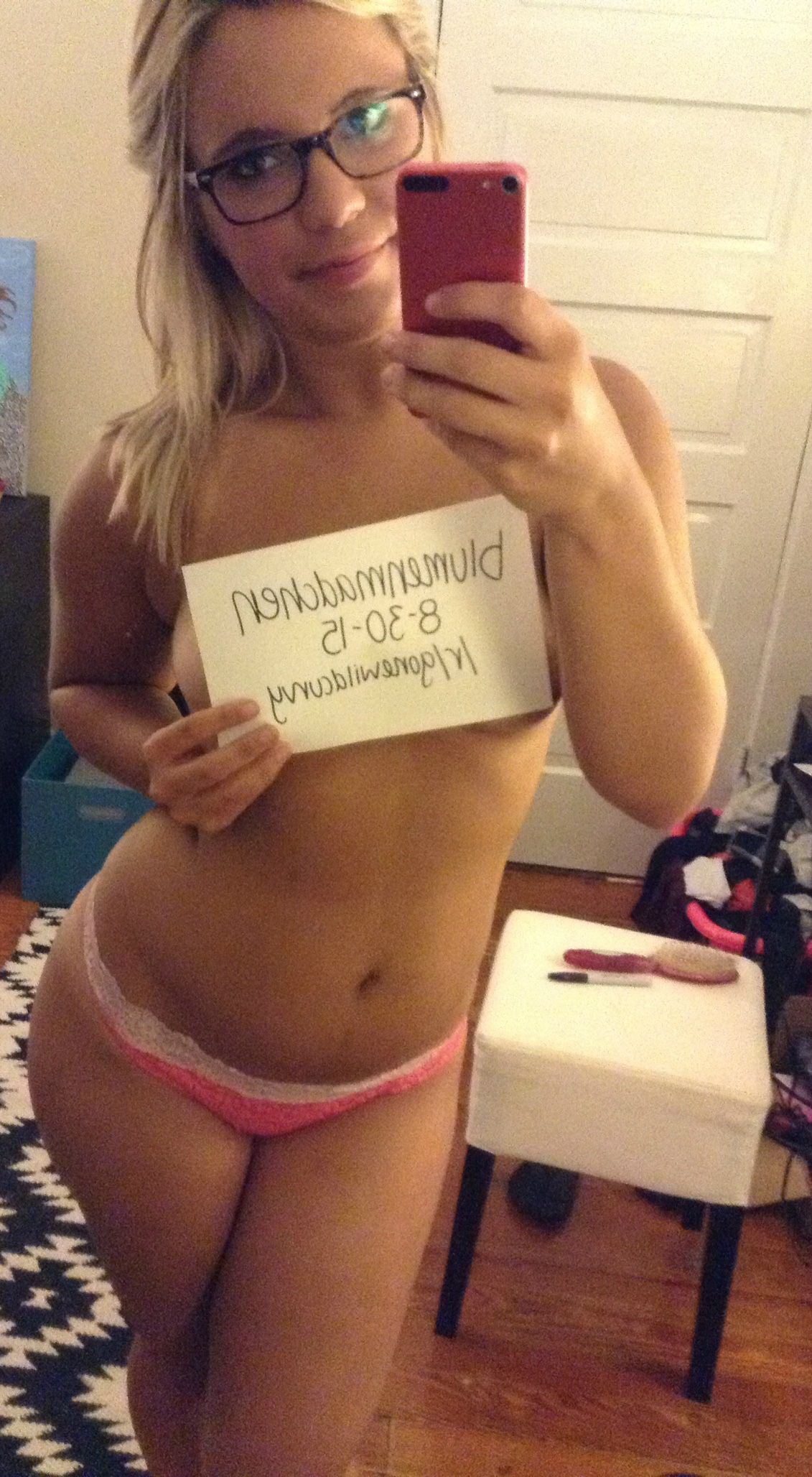 Blonde or Brunette Selfies