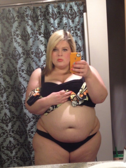 Thick Selfie BBW Blonde Cutie
