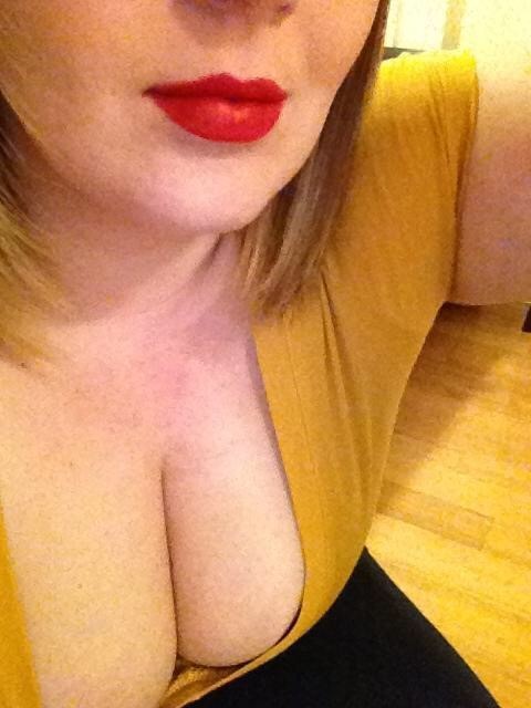 Thick Selfie BBW Blonde Cutie