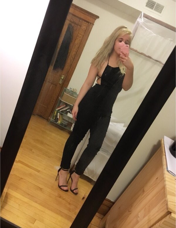 Kyra H Amazing Hot Selfies