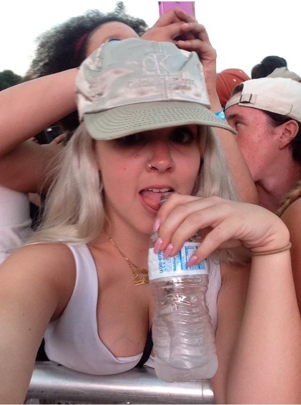 Kyra H Amazing Hot Selfies