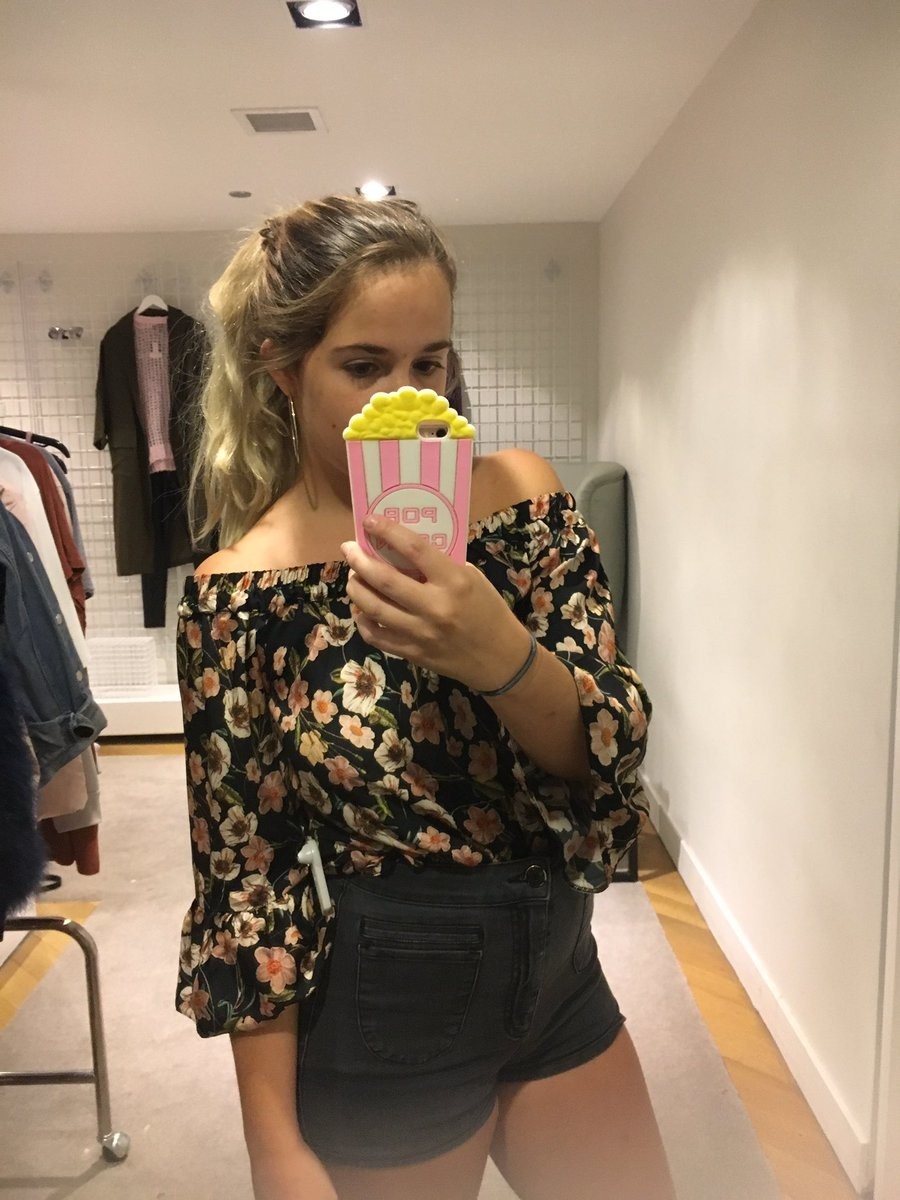 Kyra H Amazing Hot Selfies