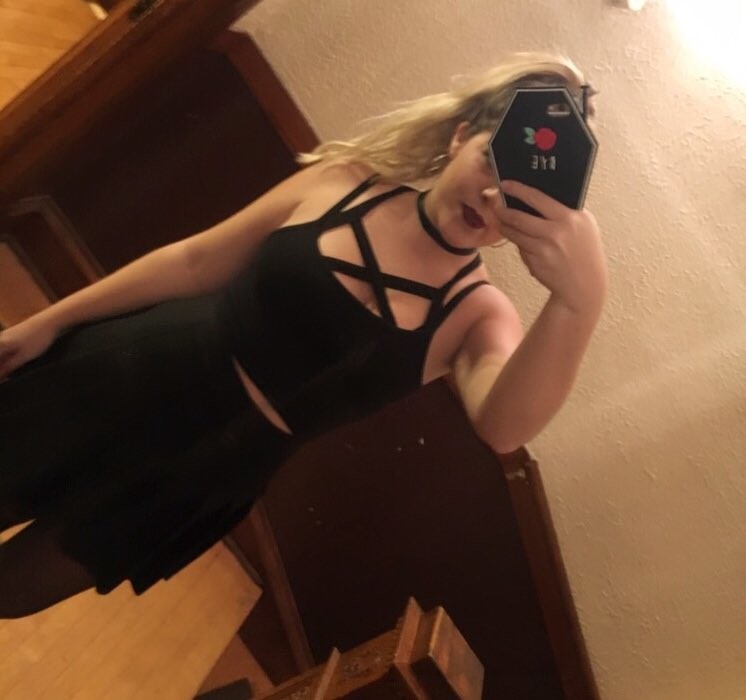 Kyra H Amazing Hot Selfies