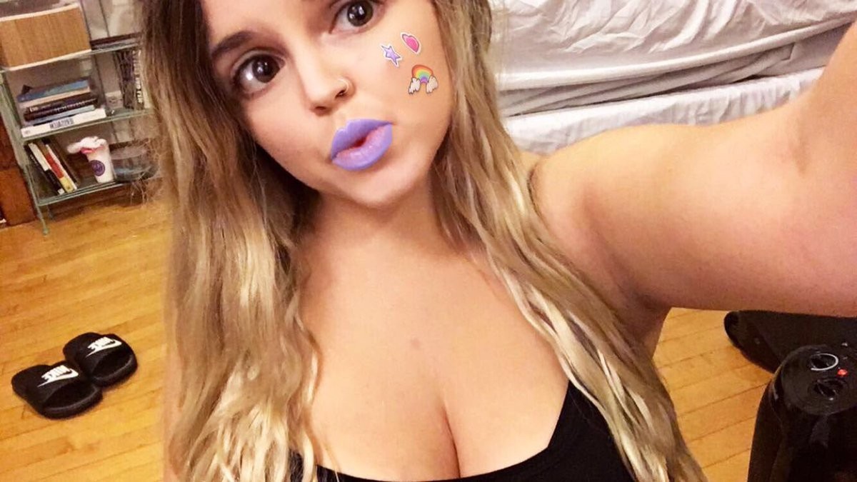 Kyra H Amazing Hot Selfies