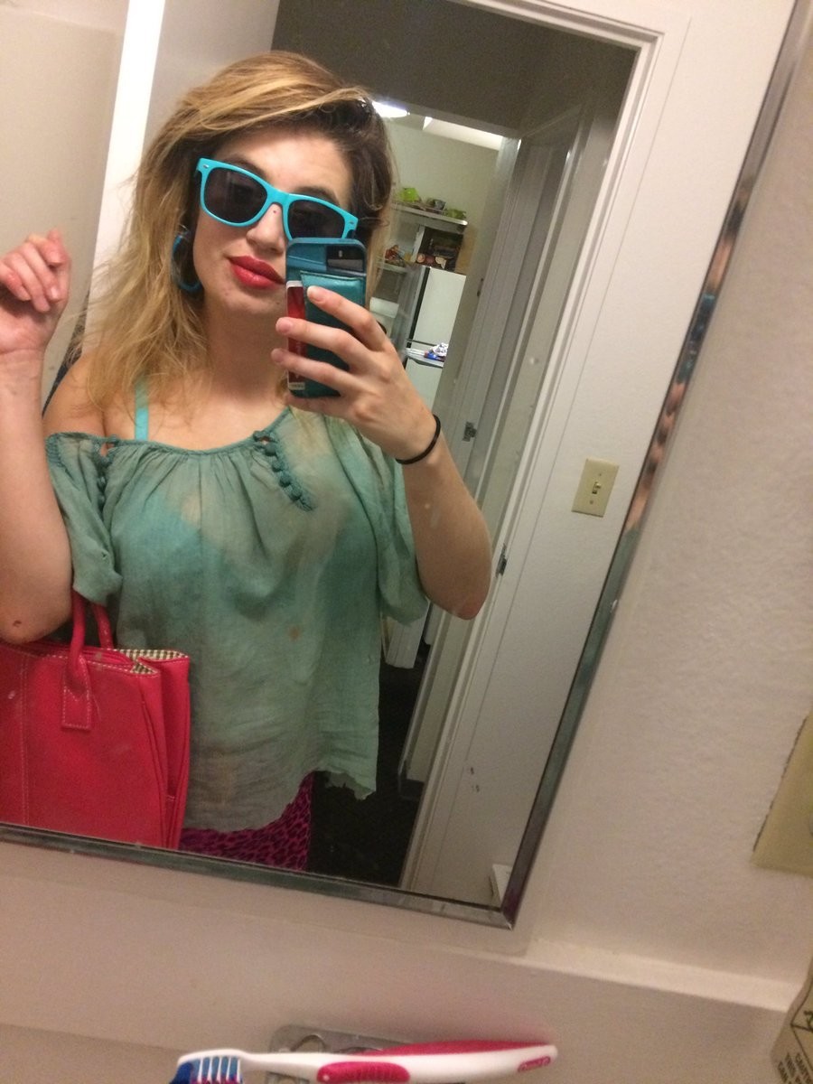 lil_mermaid Selfie Fun