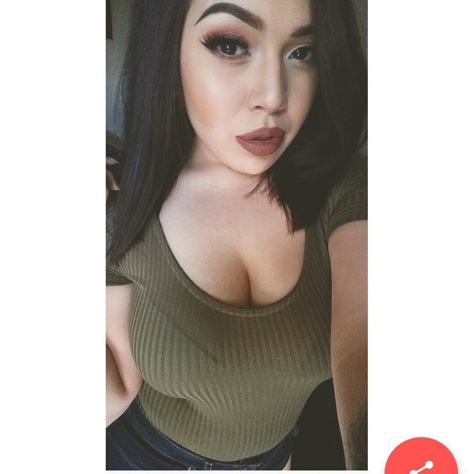 Adonica R Big Tit Asian