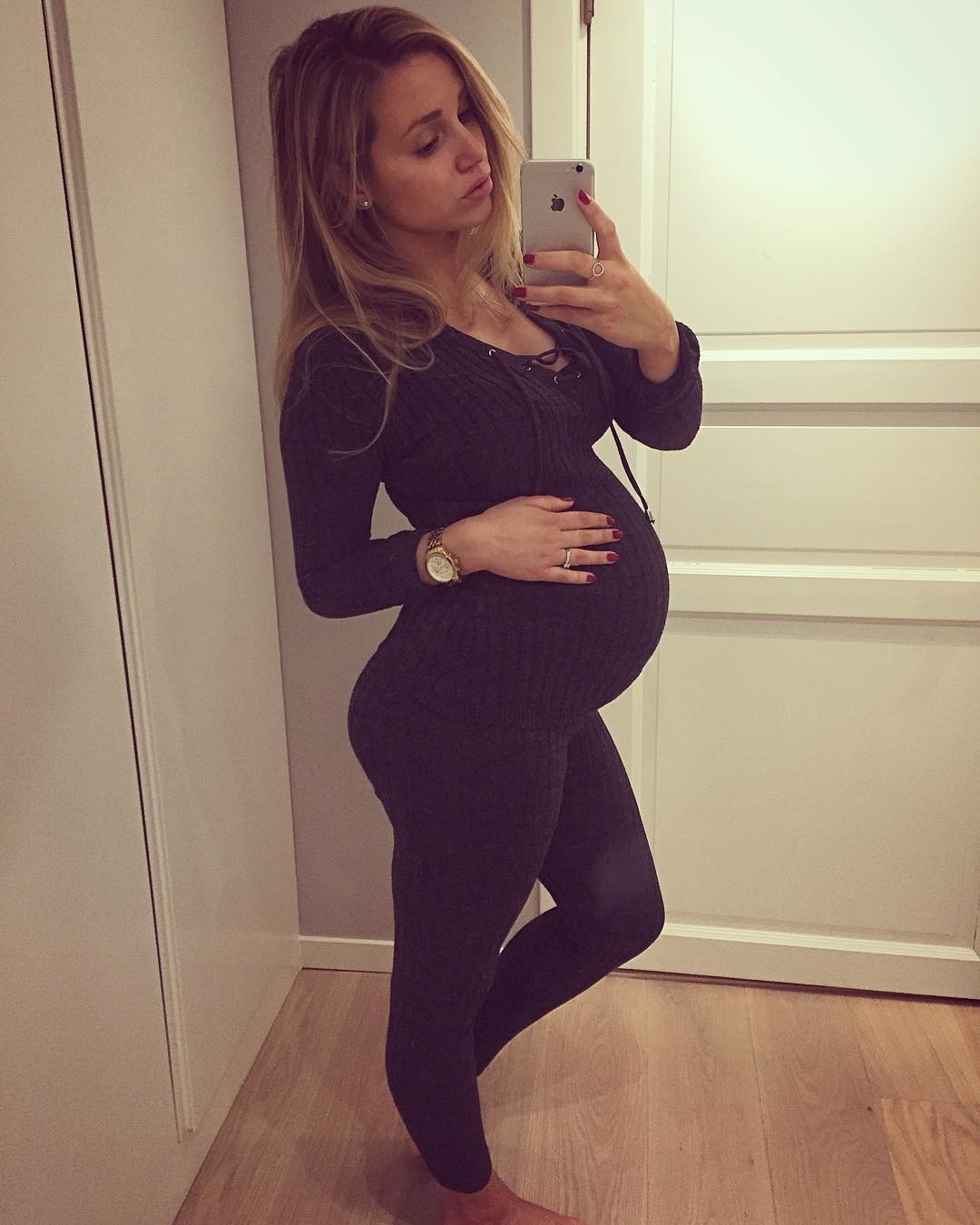 Preggo Viktoria