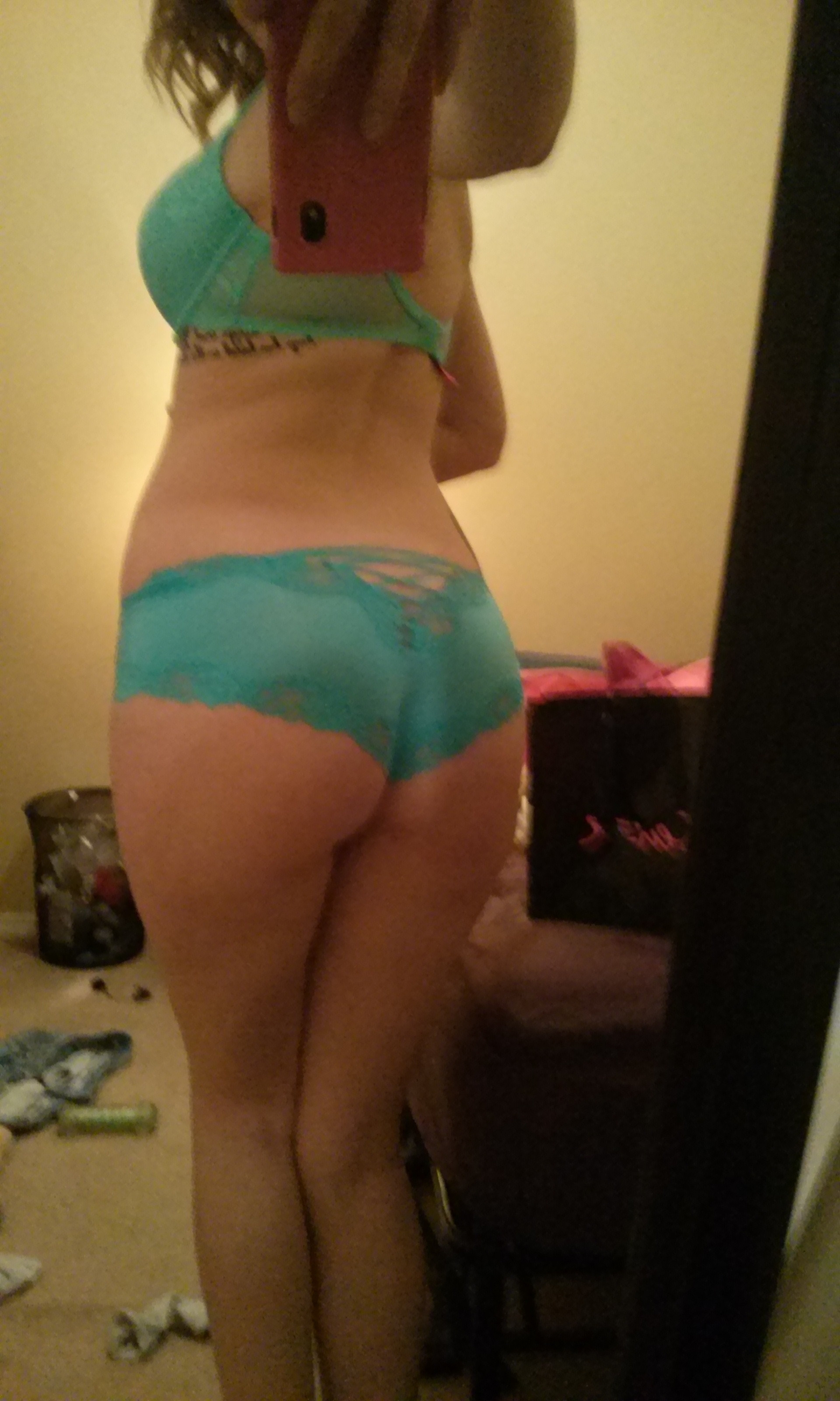 Clutter Butt Amazing Personal Selfies