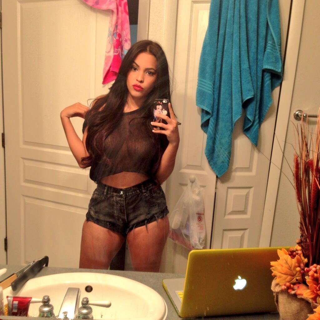 Selfie Big Tits Curvy than