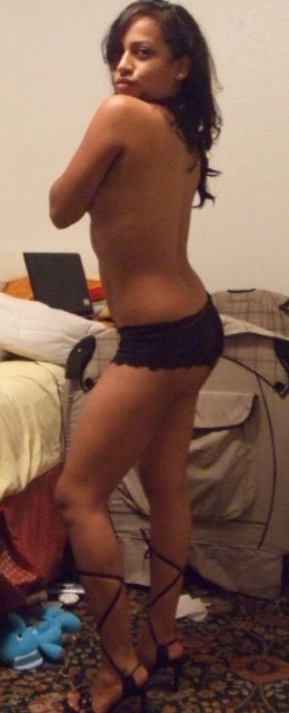 Selfie Brown Gal Najma