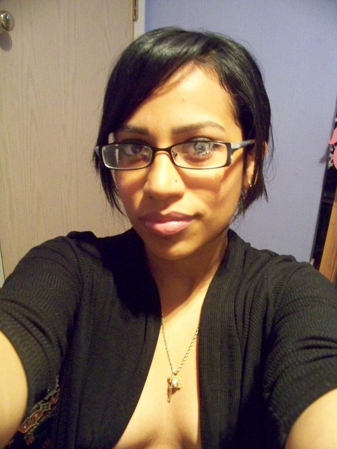 Selfie Brown Gal Najma