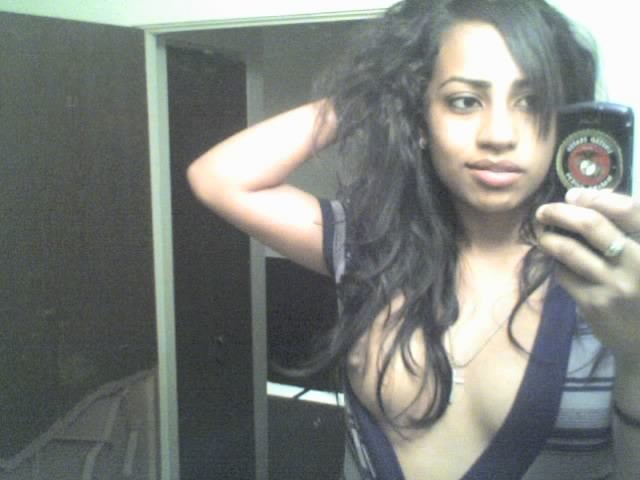 Selfie Brown Gal Najma