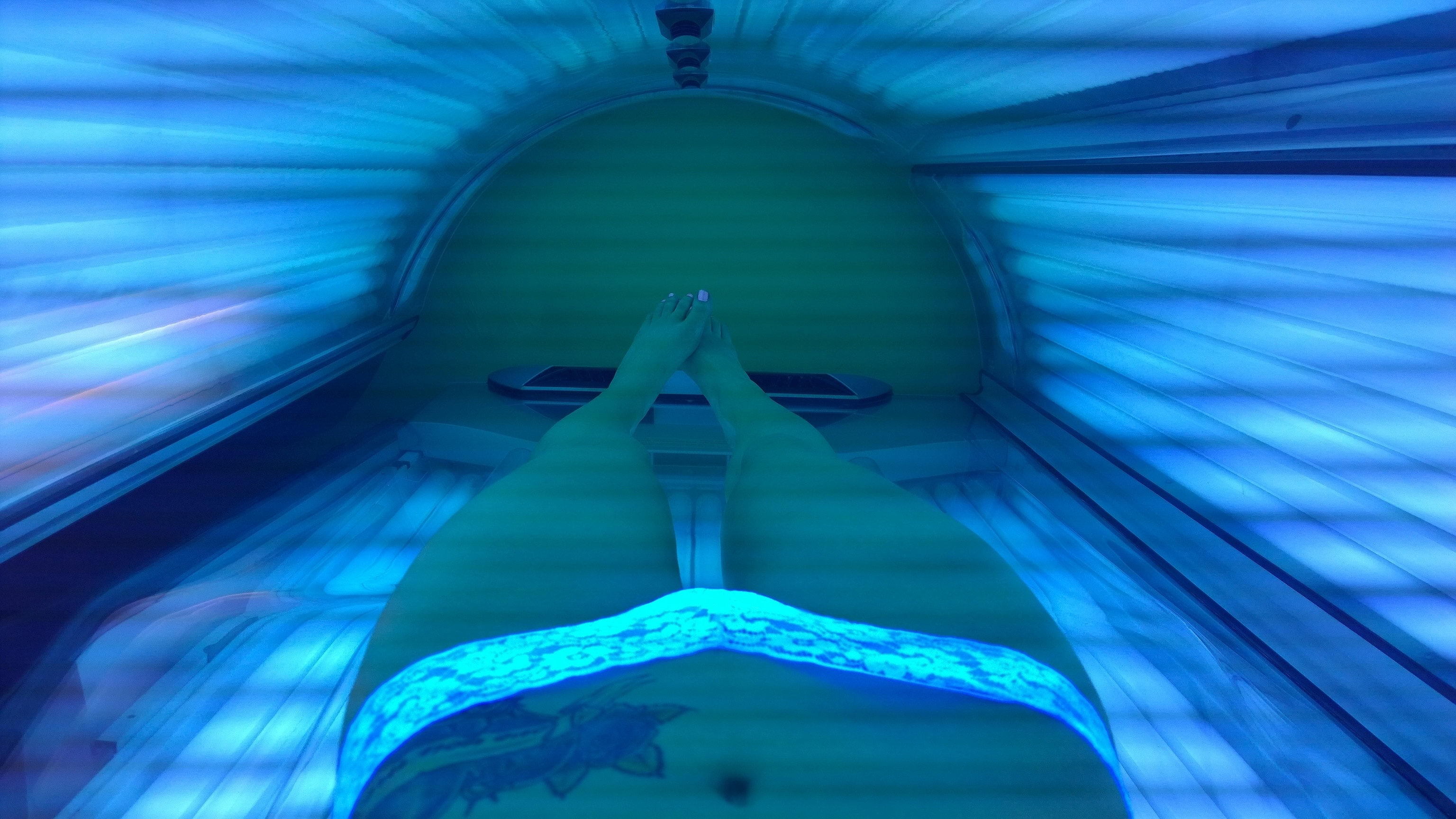 Scale10Crazy Blonde Selfies