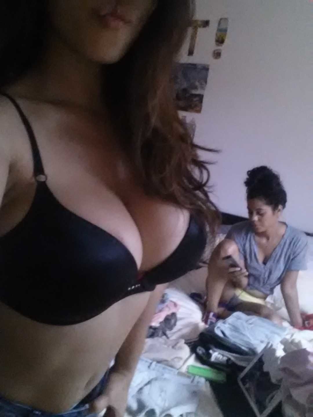 Big Tits Asian Vivian