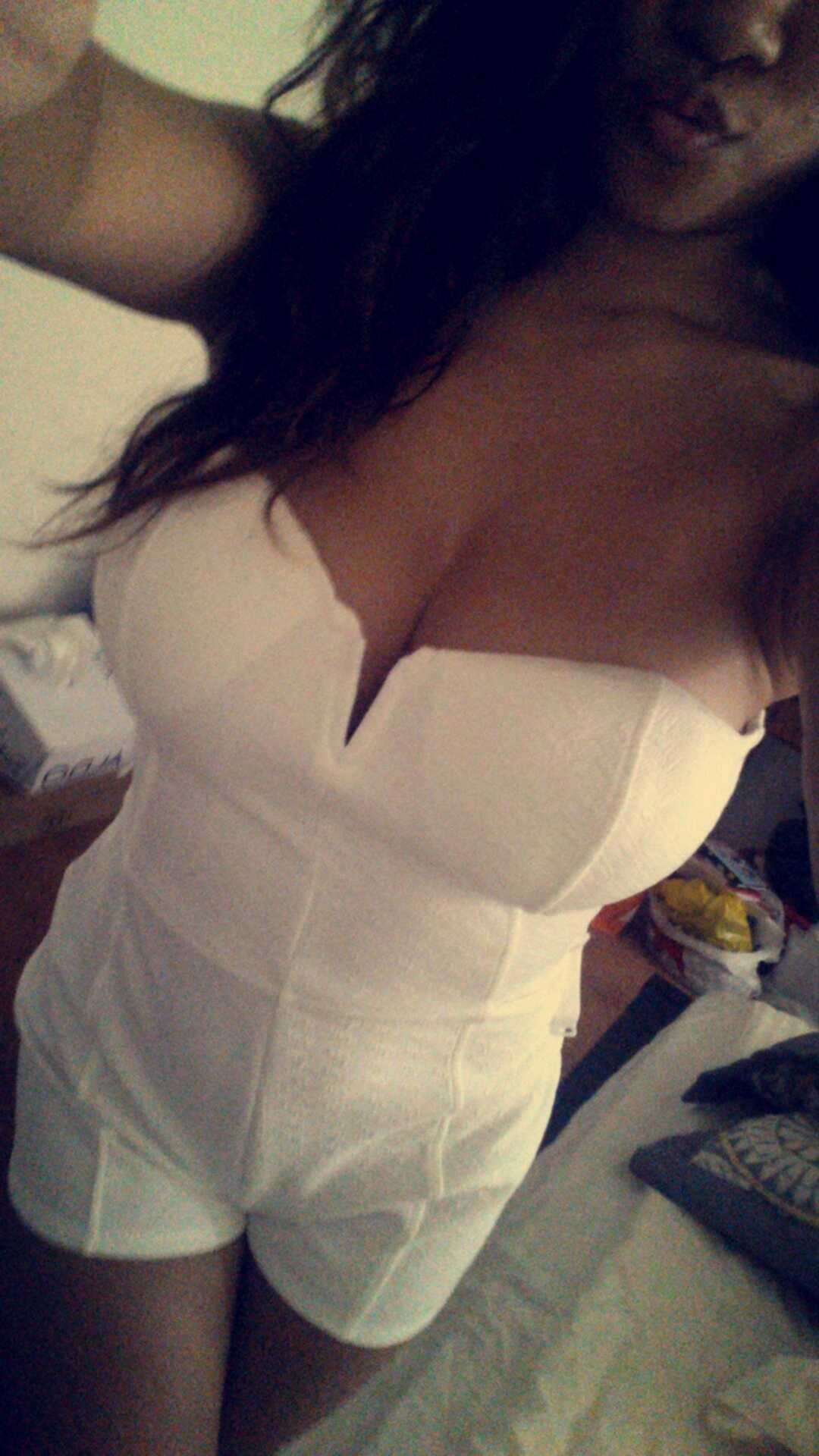 Big Tits Asian Vivian