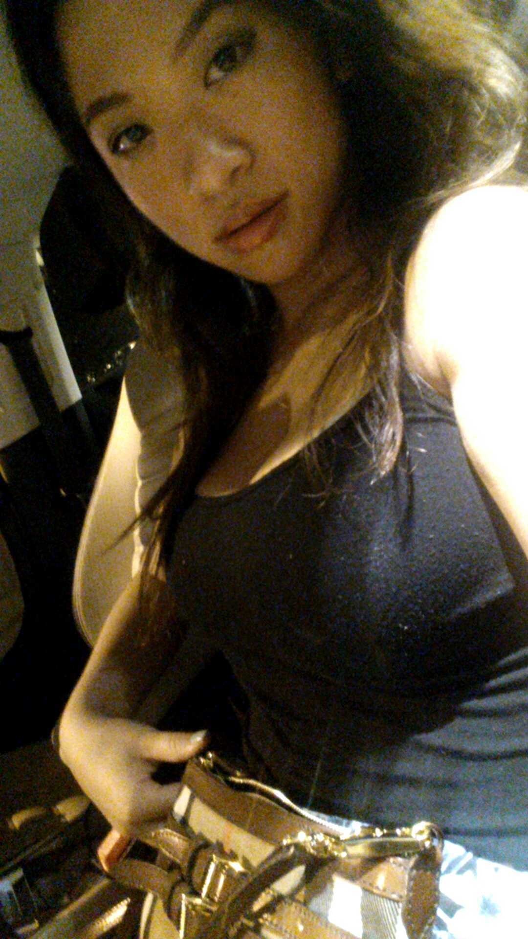 Big Tits Asian Vivian