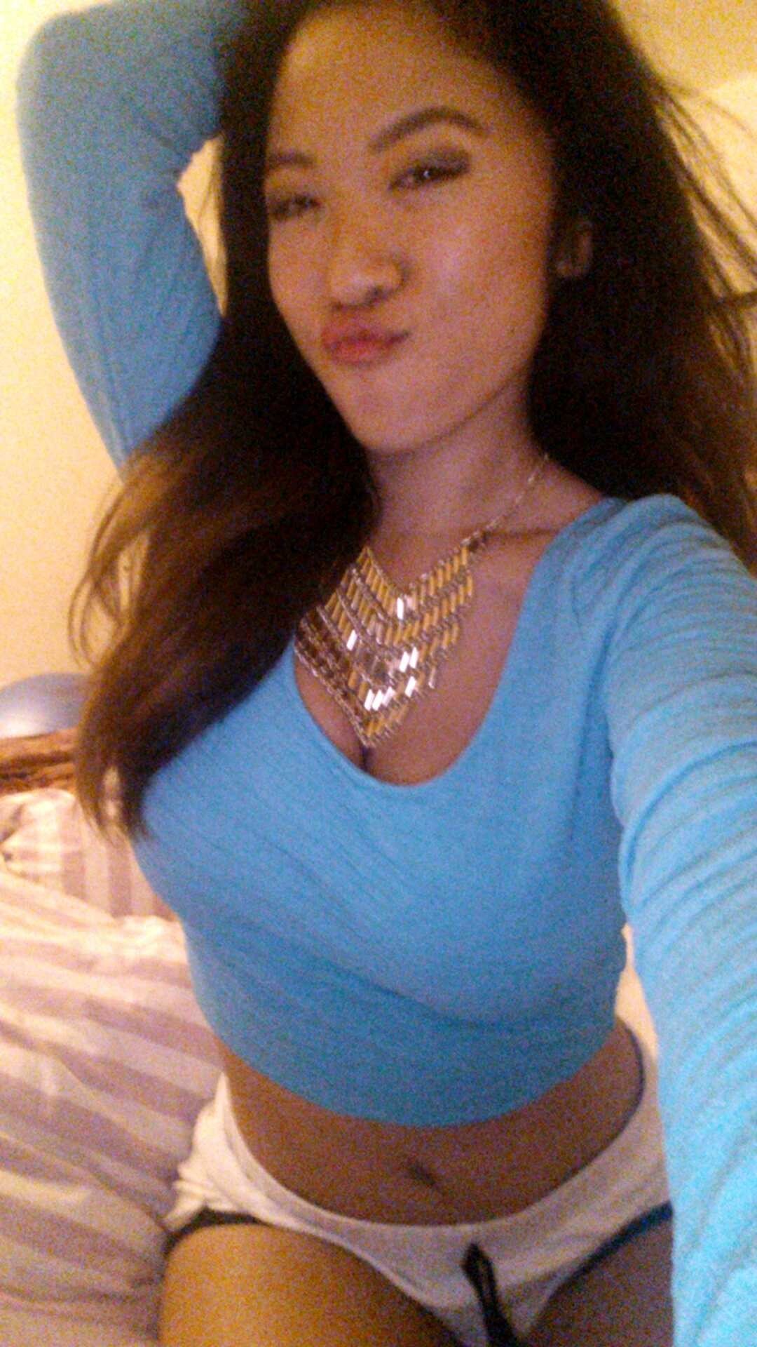 Big Tits Asian Vivian