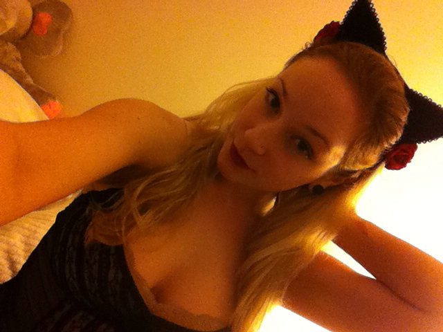 The Cats Meow Blonde