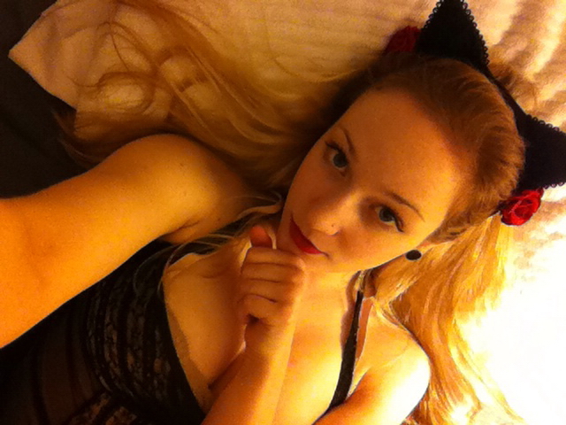 The Cats Meow Blonde