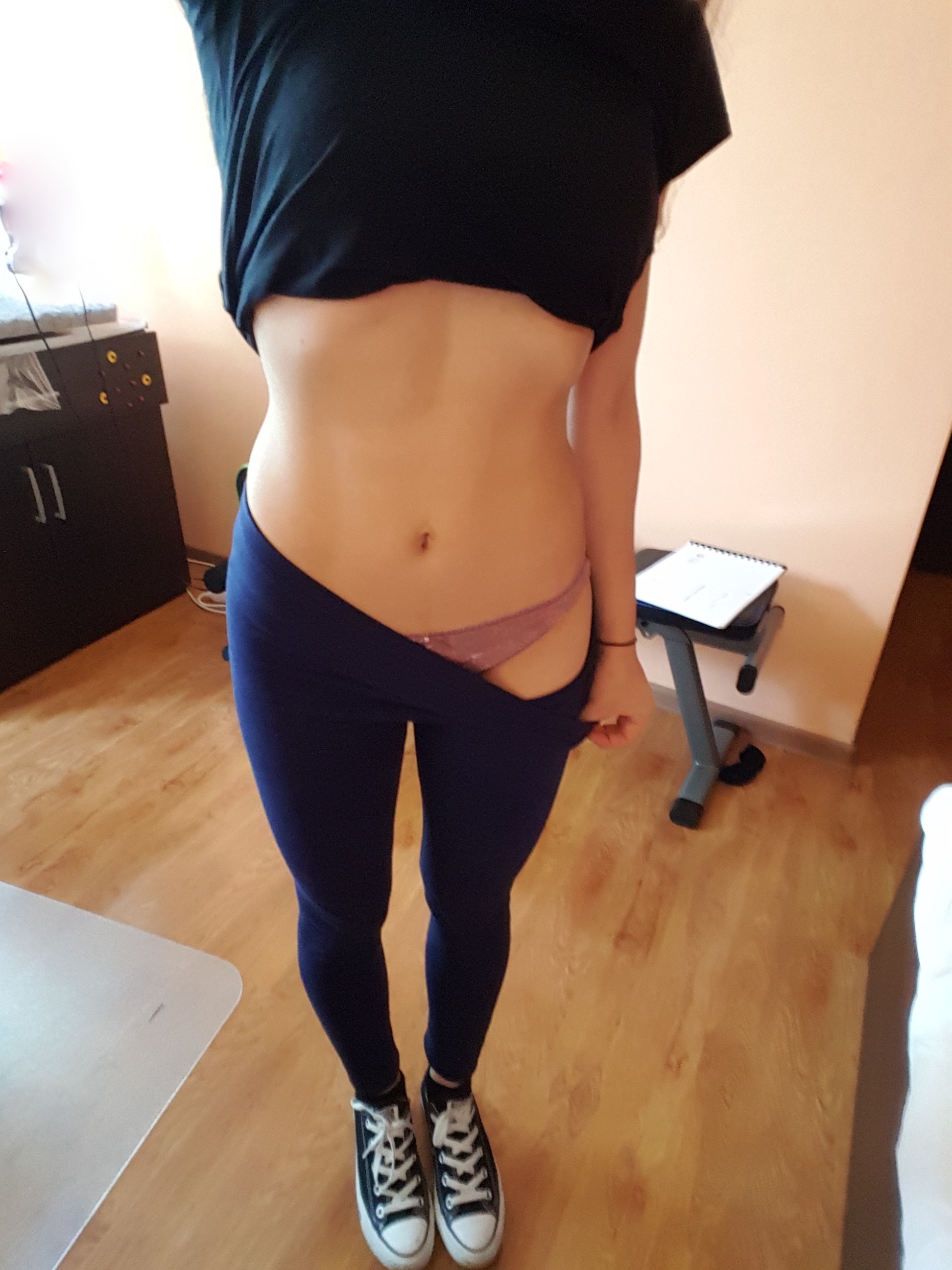 Gym Goer Strips Down and Plays