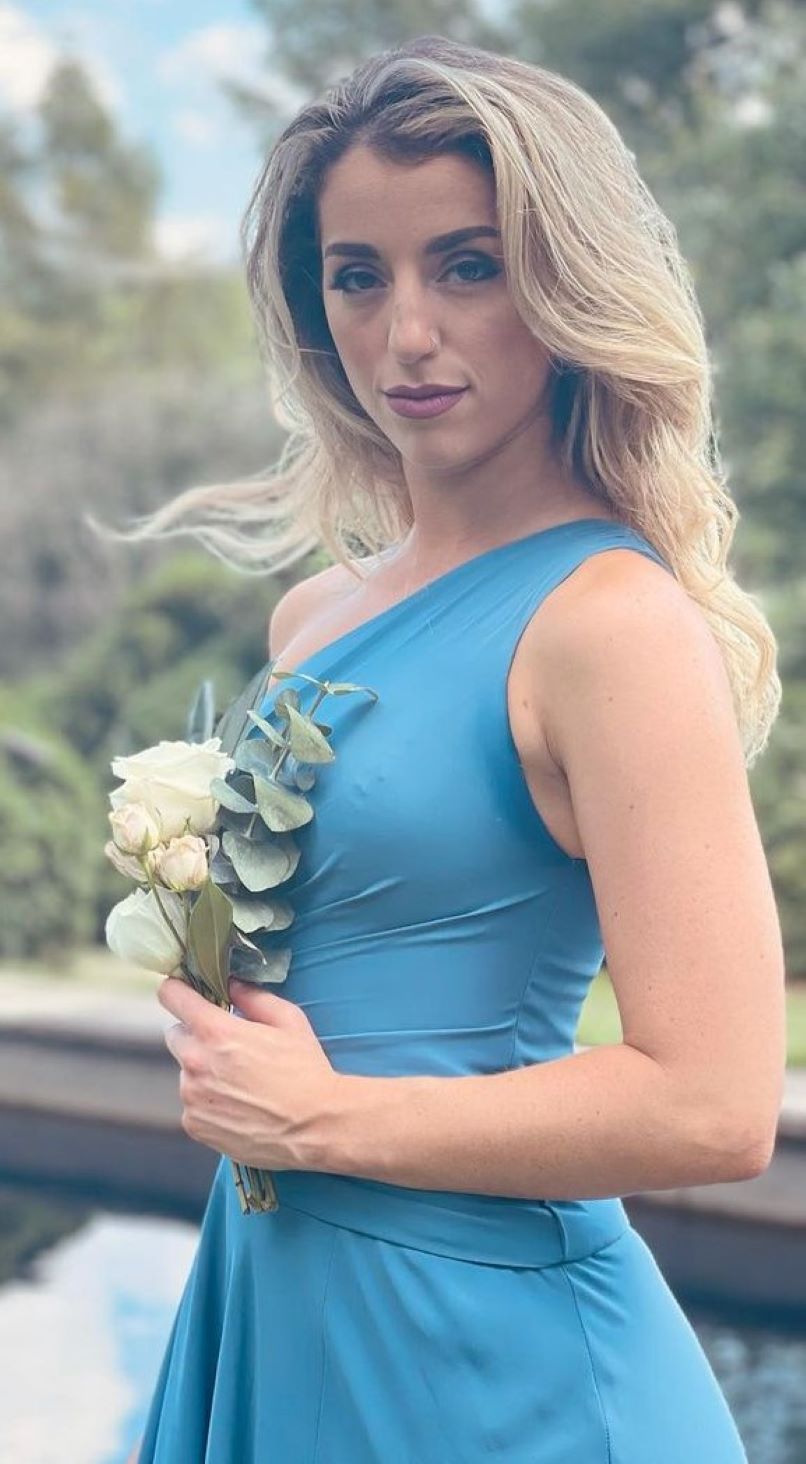 Grey Takes On The World